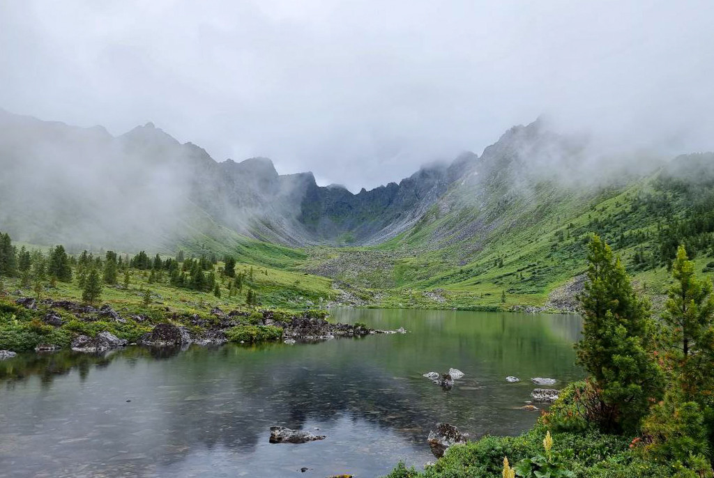 Серебряное озеро в Аршане